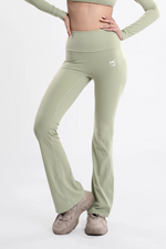 Load image into Gallery viewer, WIT Flo Women’s High-Waisted Ruched Flared Gym Leggings | Pack of 2
